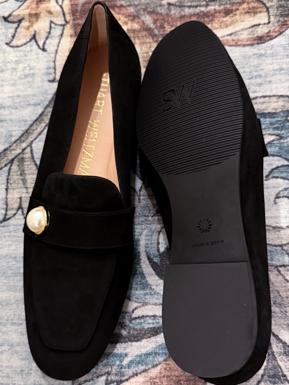 New! Suede Leather Stuart Weitzman Soft Black Pearl &Gold Loafers smoke/pet free